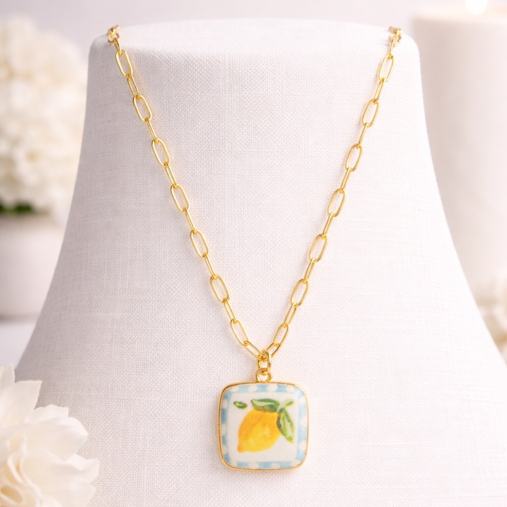 New! Lemon Fields Gold Paperclip Chain Necklace NWOT (2017)